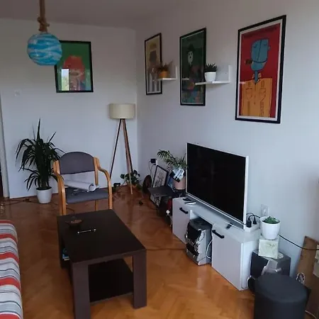 Apartment Artsy Downtown Podgorica